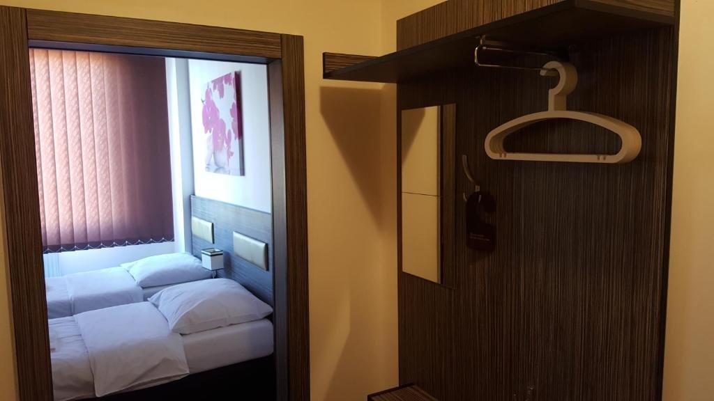 Hotel Montenegro บรุนตาล ภายนอก รูปภาพ